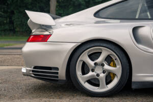 Imagen 29/61 de Porsche 911 GT2 Clubsport (2001)