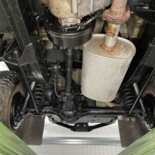 Bild 41/50 von Land Rover Defender 90 TD4 (2008)