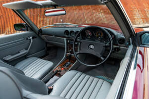 Afbeelding 30/36 van Mercedes-Benz 300 SL (1989)