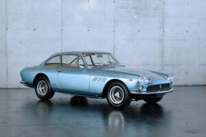Image 11/50 of Ferrari 330 GT 2+2 (1964)