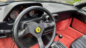 Bild 38/86 von Ferrari 328 GTS (1988)