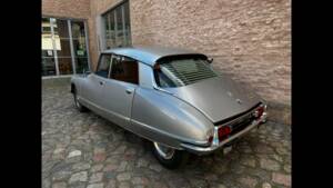 Image 25/67 de Citroën DS 23 Pallas IE (1973)
