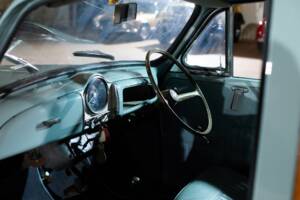 Bild 36/42 von Morris Minor 1000 Traveller (1967)