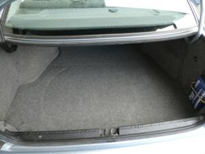 Image 15/16 of BMW 525i (1990)