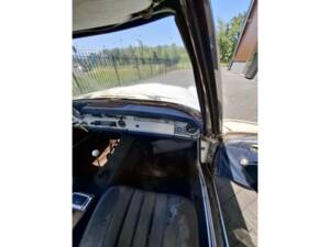 Image 29/50 de Mercedes-Benz 250 SL (1967)