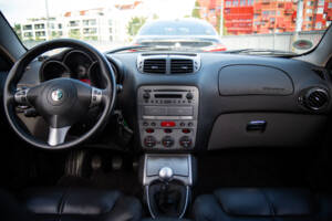 Image 20/40 de Alfa Romeo GT 2.0 JTS (2004)