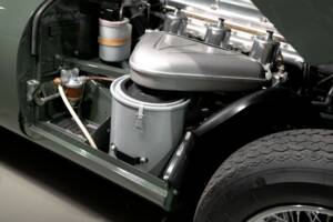 Image 50/50 of Jaguar E-Type 4.2 (1966)