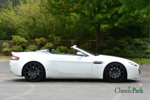 Image 17/50 of Aston Martin V8 Vantage (2007)