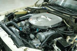 Bild 20/50 von Mercedes-Benz 380 SE (1980)