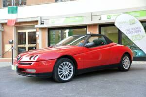 Bild 2/10 von Alfa Romeo Spider 2.0 Twin Spark 16V (1995)