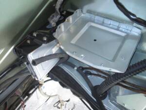 Batterie Halter neu, war durchgebogen