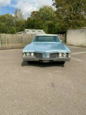 Image 1/13 of Oldsmobile Delta 88 Holiday Hardtop (1968)