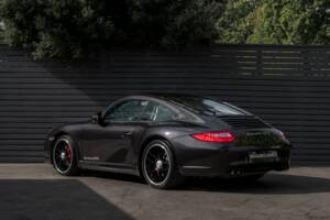 Image 2/50 de Porsche 911 Carrera GTS (2011)