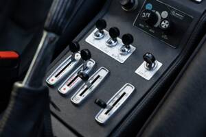 Bild 37/50 von Ferrari 308 GTBi Quattrovalvole (1983)