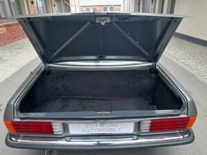 Afbeelding 32/40 van Mercedes-Benz 420 SL (1986)