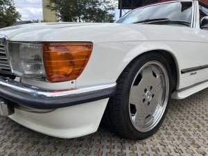 Imagen 11/43 de Mercedes-Benz 500 SL (1985)