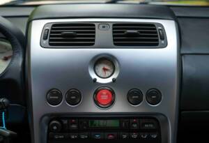 Bild 17/26 von Aston Martin V12 Vanquish (2003)