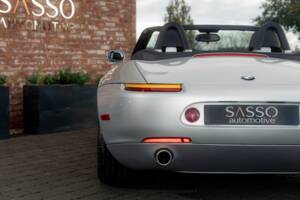 Image 22/84 of BMW Z8 (2001)