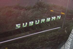 Image 46/50 of Chevrolet Suburban (2017)