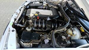 Image 64/74 of Mercedes-Benz E 320 (1997)