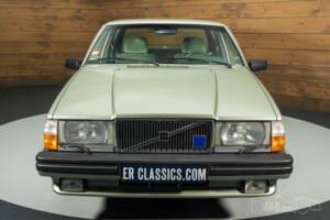Image 16/19 of Volvo 760 GLE (1983)