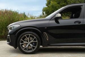 Bild 18/50 von BMW X5 M50d (2019)