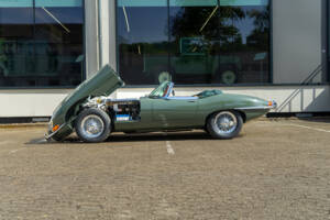 Bild 31/33 von Jaguar E-Type 4.2 (1967)