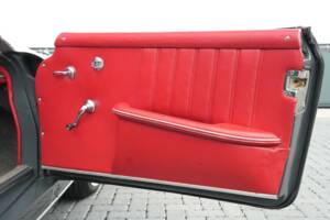 Image 14/50 de Mercedes-Benz 190 SL (1961)