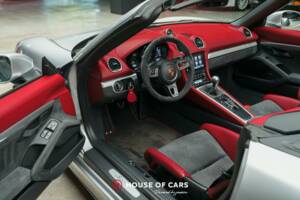 Image 16/25 of Porsche 718 Boxster Spyder (2020)