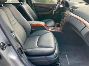 Bild 11/20 von Mercedes-Benz S 55 AMG (2001)