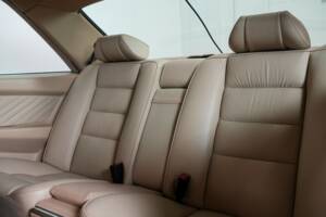 Image 3/41 of Mercedes-Benz 560 SEC (1990)