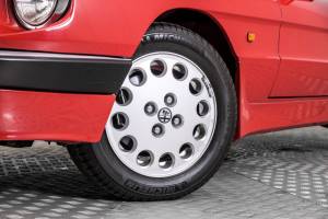 Image 5/50 of Alfa Romeo 2.0 Spider QV (1988)