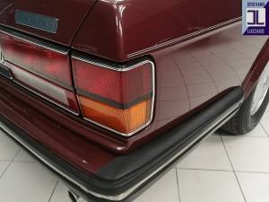 Image 8/50 of Bentley Brooklands (1992)