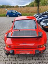 Image 4/28 de Porsche 911 Turbo 3.3 (1989)