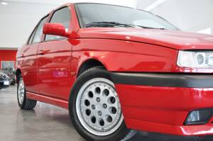 Imagen 29/30 de Alfa Romeo 155  2.0 Q4 4x4 (1992)