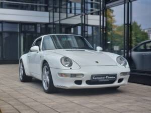 Image 11/45 of Porsche 911 Carrera 4 (1995)