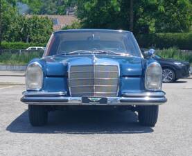 Afbeelding 2/12 van Mercedes-Benz 250 SE (1967)