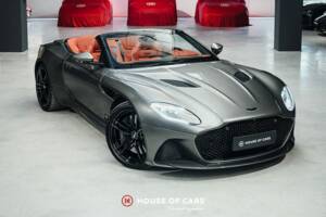 Image 4/25 of Aston Martin DBS Superleggera Volante (2020)