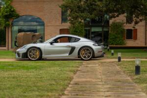 Image 5/100 of Porsche 718 Cayman GT4 RS Weissach (2024)