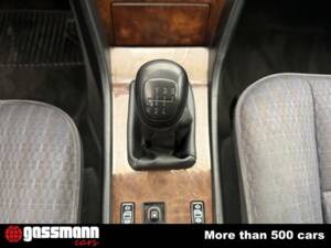 Immagine 15/15 di Mercedes-Benz 200 TE (1992)