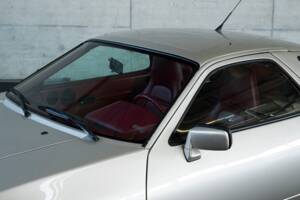 Image 6/50 of Porsche 928 GT (1989)