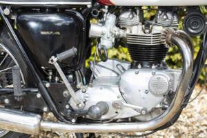 Immagine 8/37 di Triumph Bonneville T120 (1968)