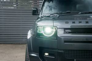 Image 17/61 de Land Rover Defender 110 D200 AWD (2023)