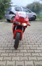 Immagine 9/37 di Ducati 748 S (2000)