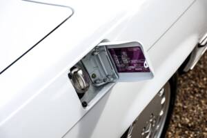 Image 33/35 of Mercedes-Benz 300 SL (1989)