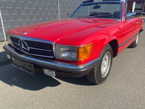 Image 5/35 de Mercedes-Benz 280 SL (1982)