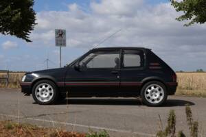 Obraz 26/56 pojazdu Peugeot 205 GTi 1.9 (1991)