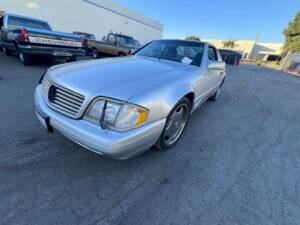 Image 9/40 of Mercedes-Benz SL 500 (1996)