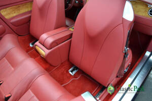 Bild 35/50 von Bentley Continental GTC (2007)