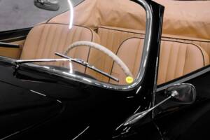Image 25/50 of Volkswagen Karmann Ghia 1200 (1959)